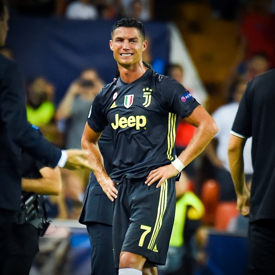 注册即送体验金C罗官方宣布大比分获胜新规，尤文图斯引发争议！的简单介绍