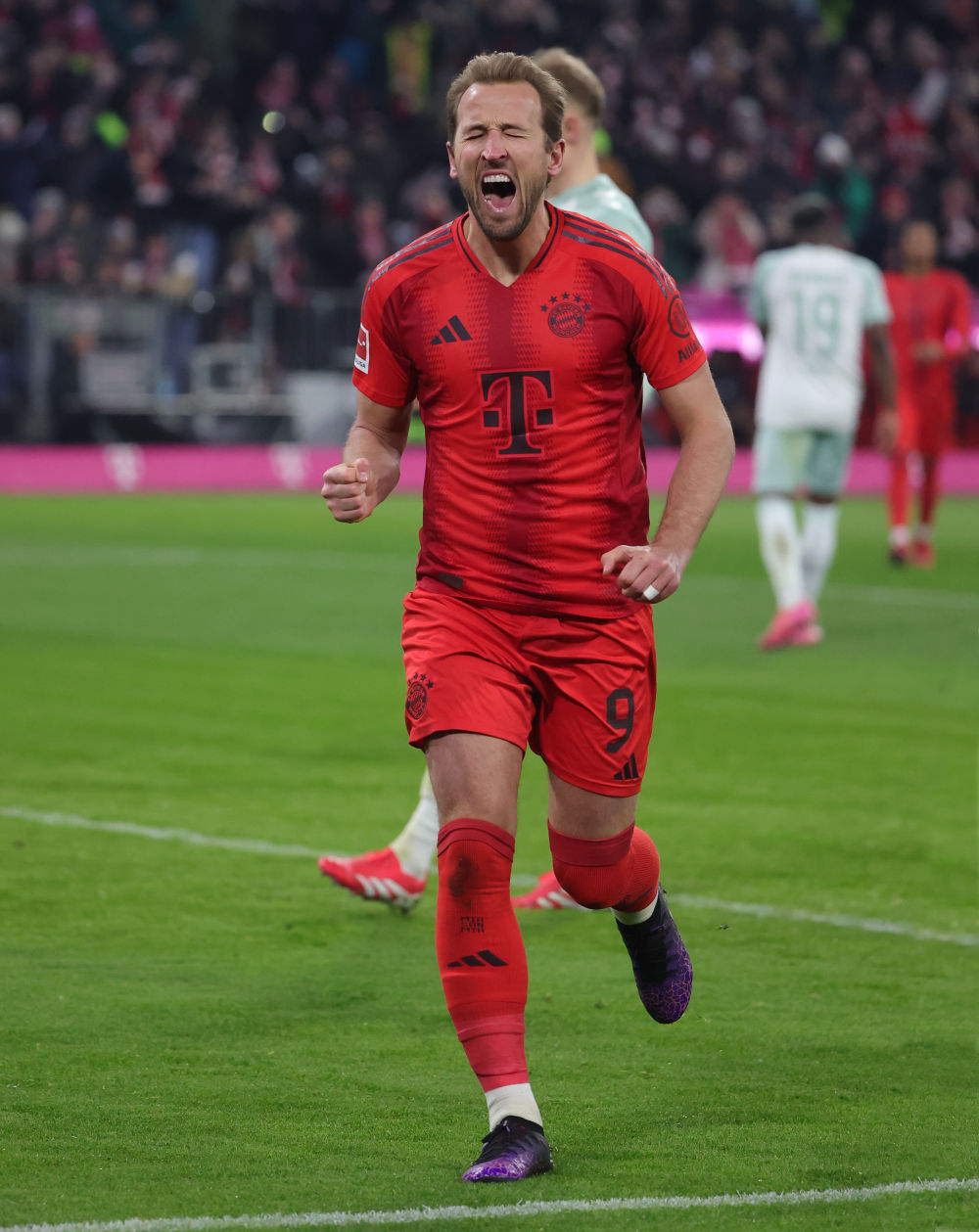 开云注册体验金包含凯恩连续三场比赛得分超过败北，美国队不断突破！赢得满堂喝彩的词条